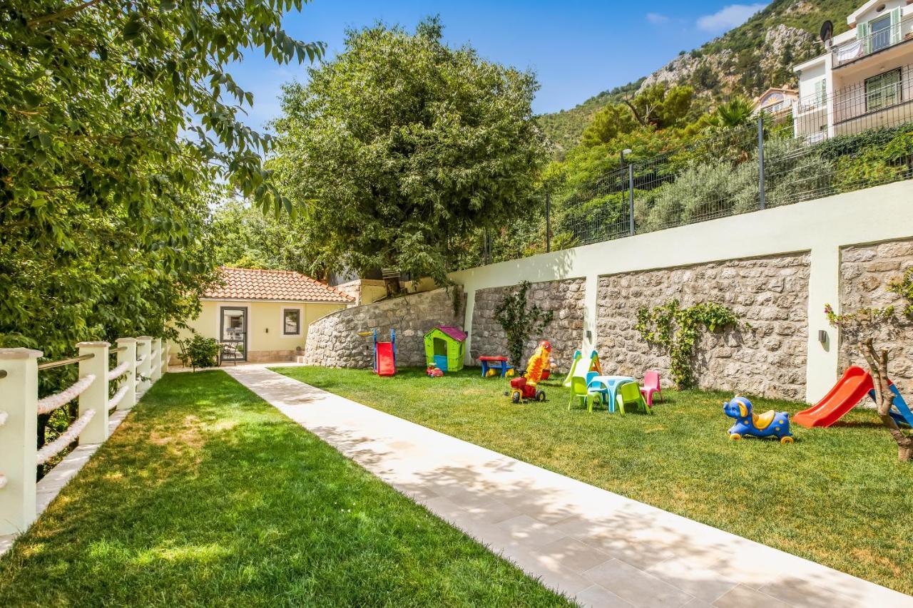 Dekaderon Lux Apartments Kotor Exterior foto