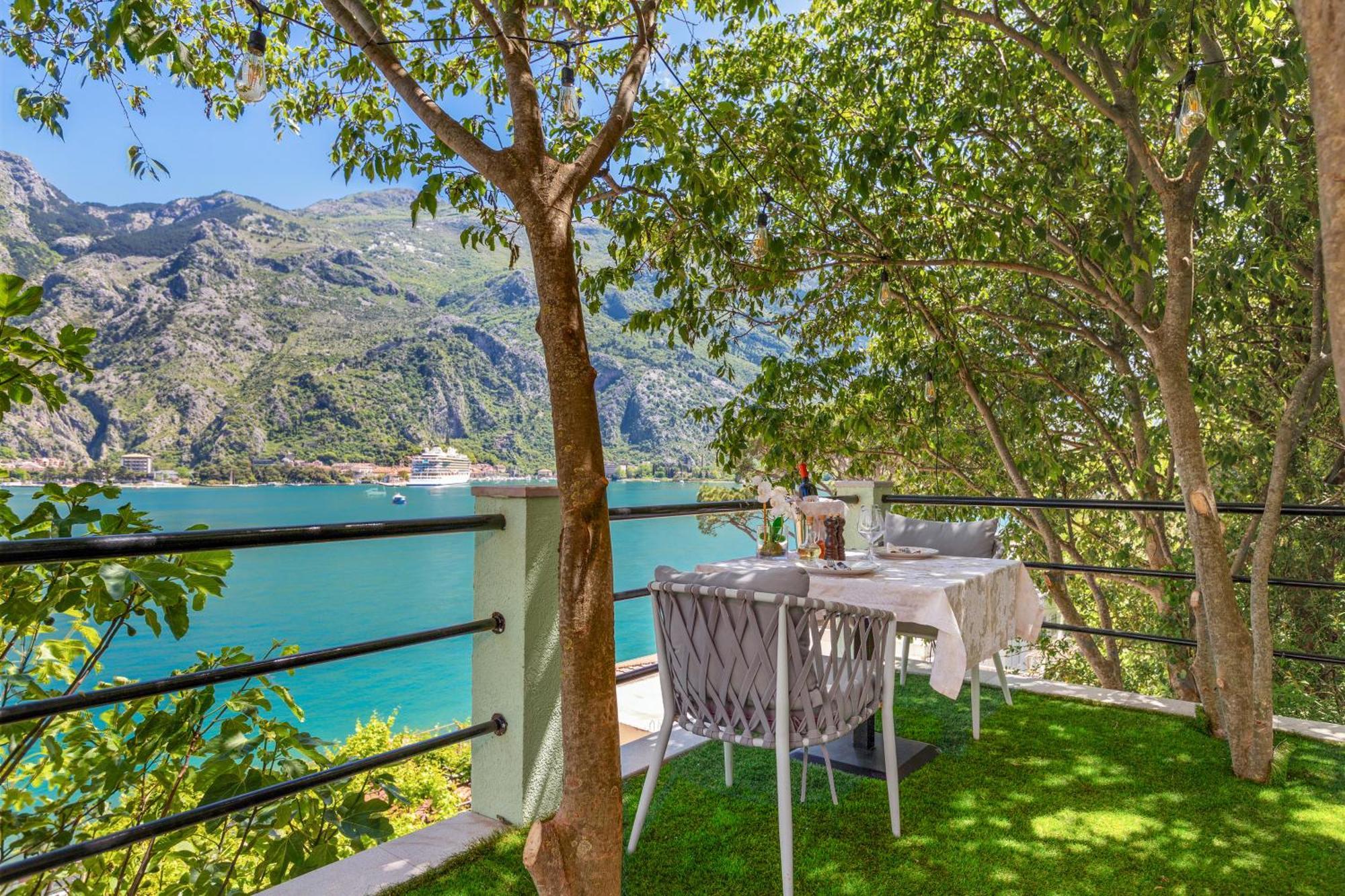 Dekaderon Lux Apartments Kotor Exterior foto
